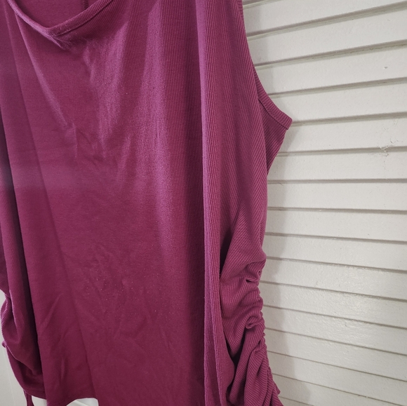 4x Pink Tank - Picture 2 of 4